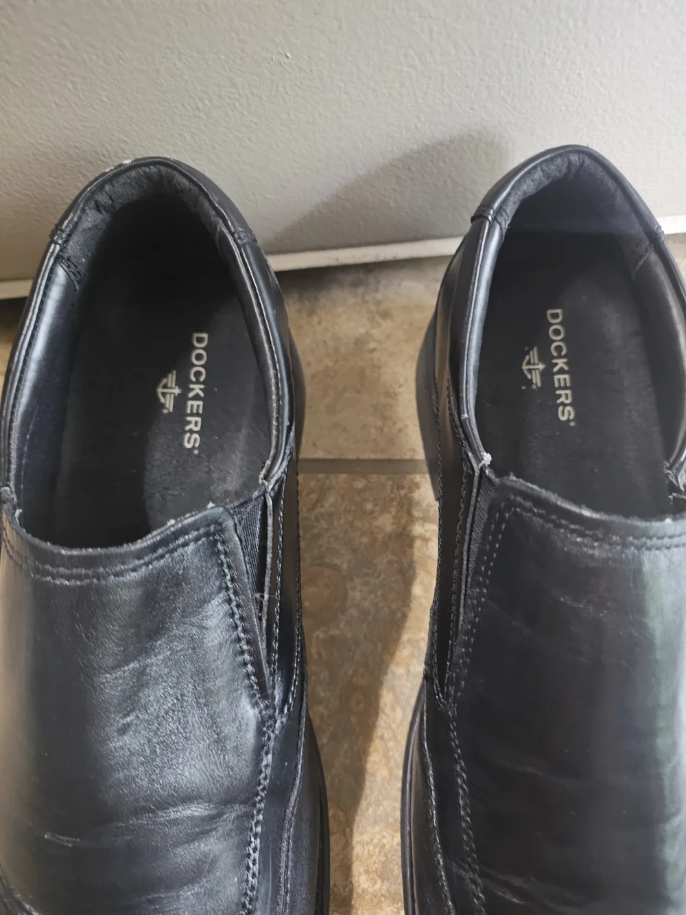 Dockers polished black